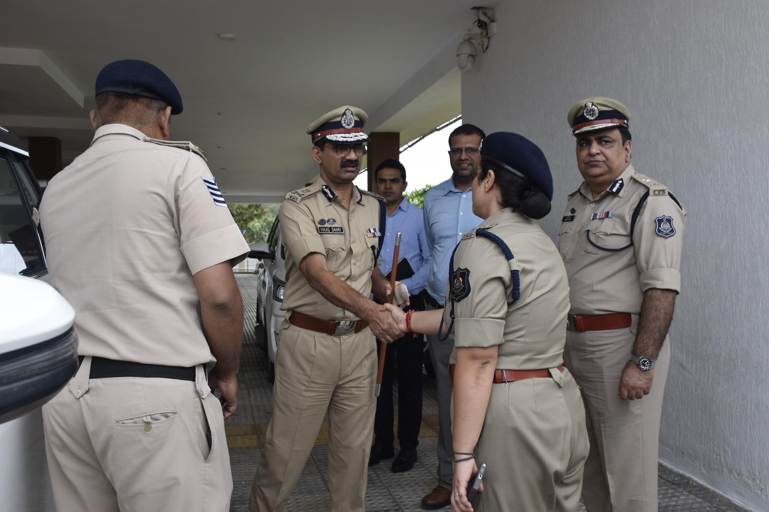 Gujarat Police resolve 850 complaints through GP-SMASH initiative