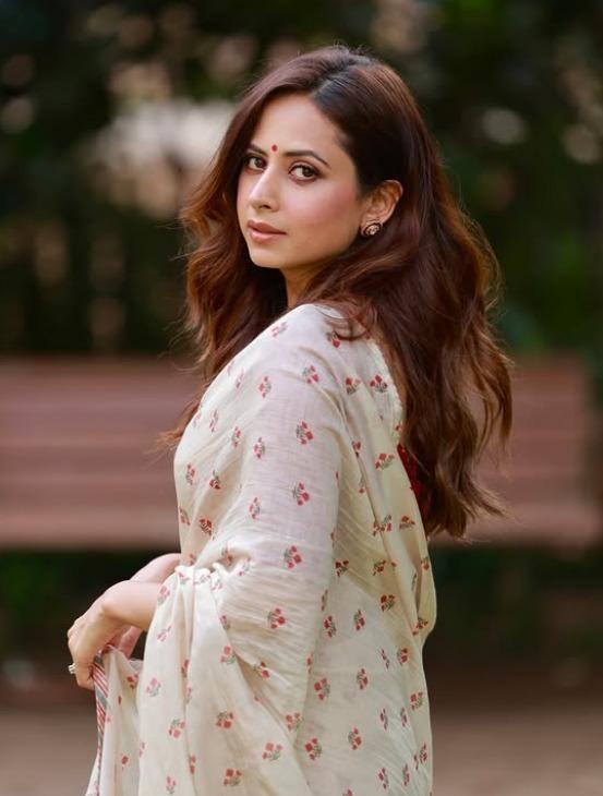 Sargun Mehta talks about having 35 characters in upcoming show "Ganga Mai Ki Betiyan"