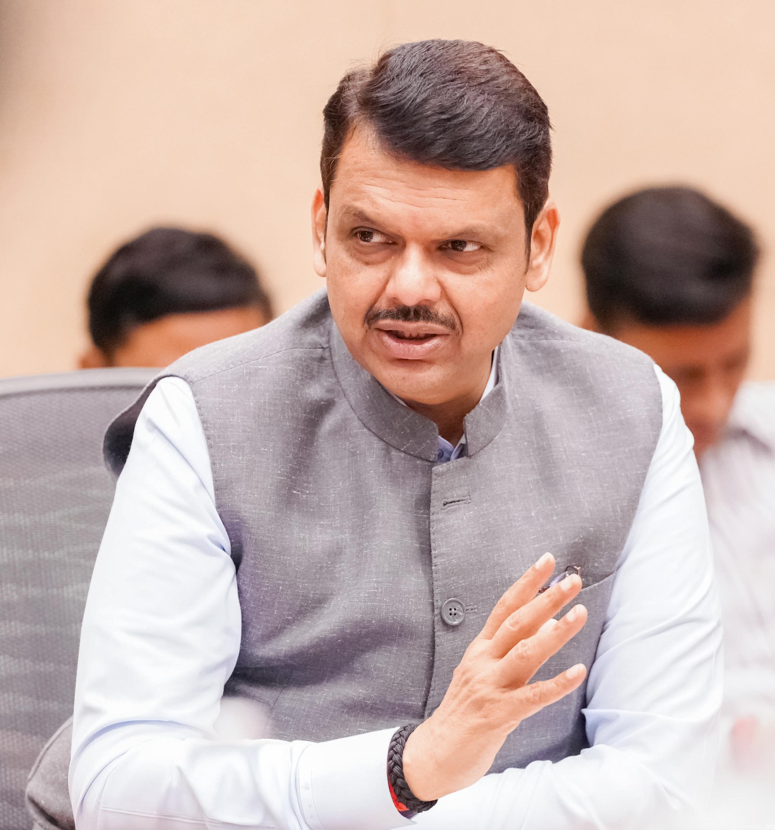 CM Fadnavis directs Maha govt depts to complete infra projects within three years