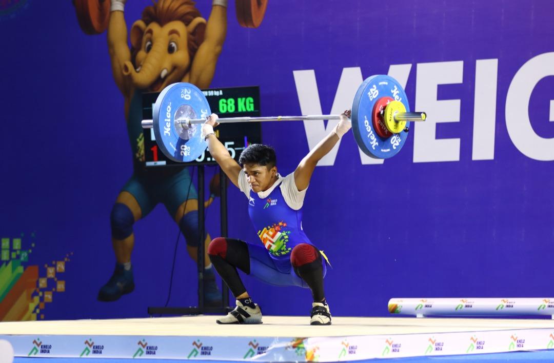 KIYG 2025: Maharashtra’s Pardeshi breaks three youth national weightlifting records on way to 81kg gold