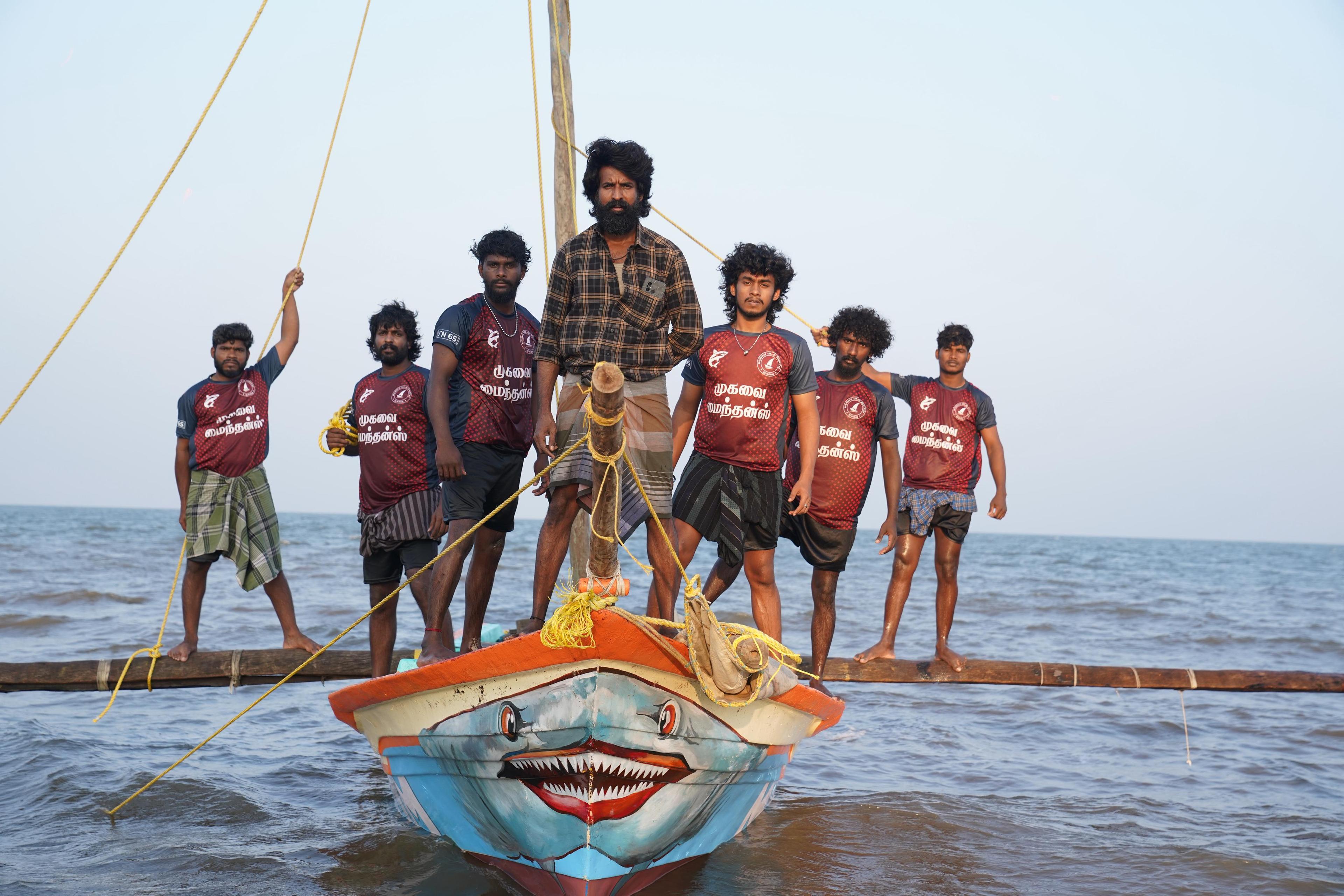 Soori performs high-risk stunts in sea for 'Mandaadi' himself