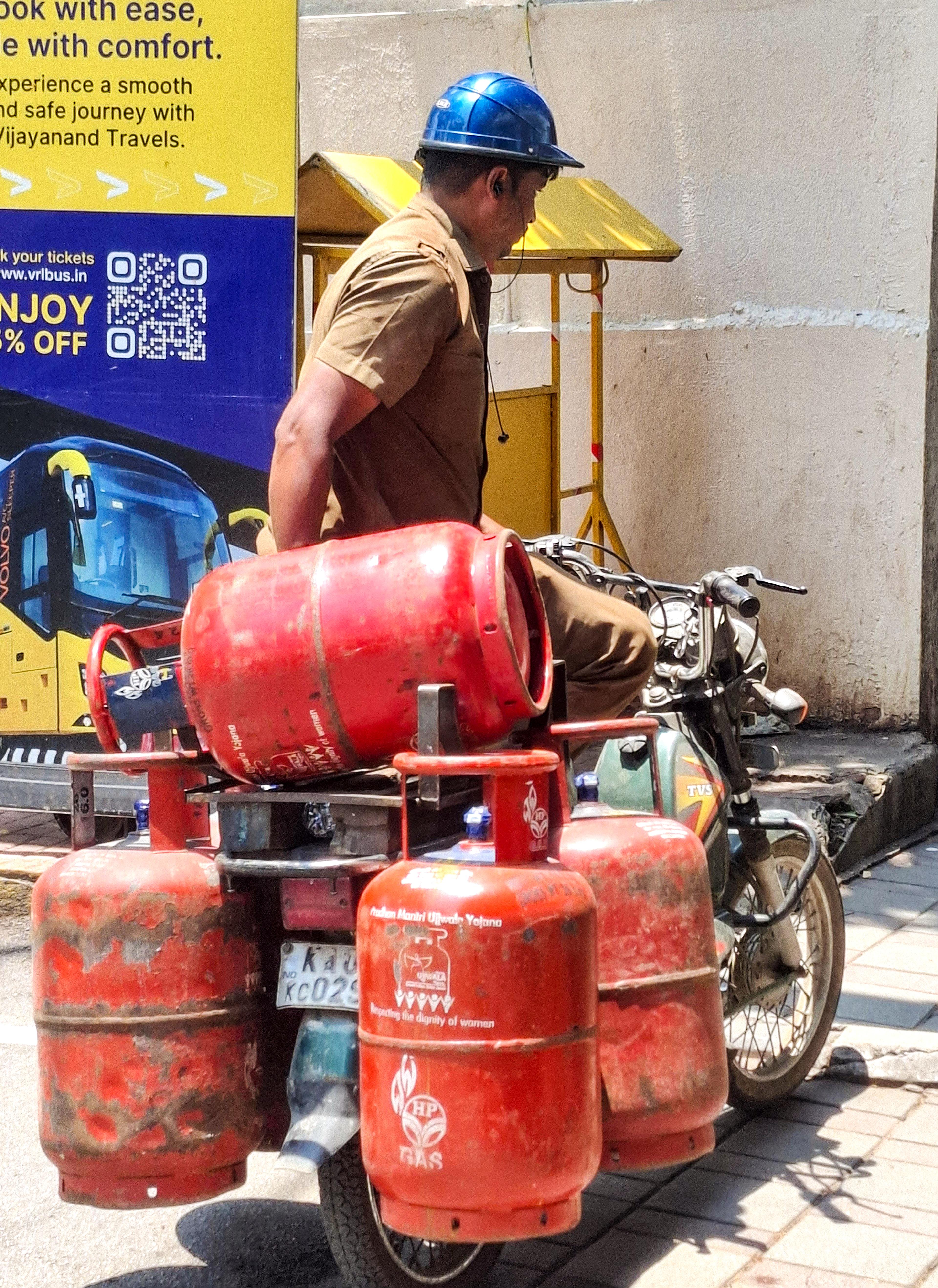 Petrol, diesel stocks adequate, no dry-outs at LPG agencies: Govt