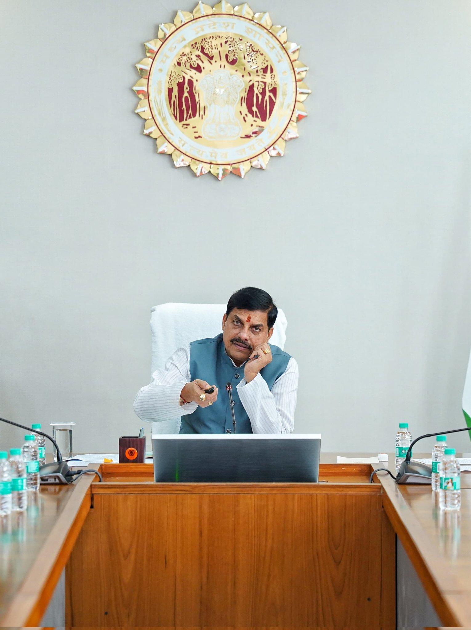 MP CM releases flood relief fund of Rs 20 crore into 17,500 farmers' bank accounts