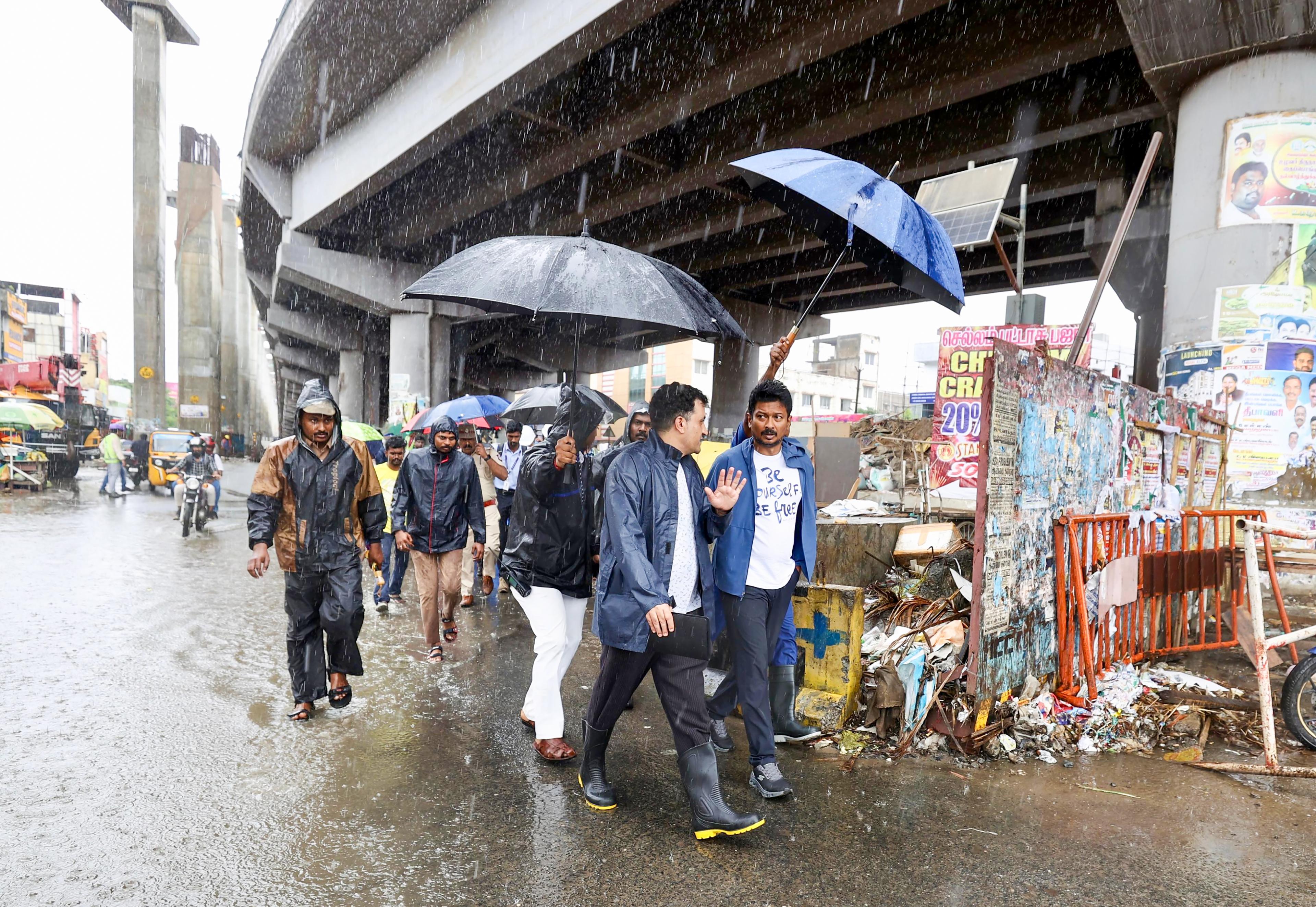 Cyclone ‘Montha’ likely to intensify, warning signal hoisted at nine ports in TN and Puducherry