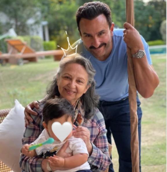 Kareena Kapoor says she always tries to follow in her amma Sharmila Tagore’s footsteps