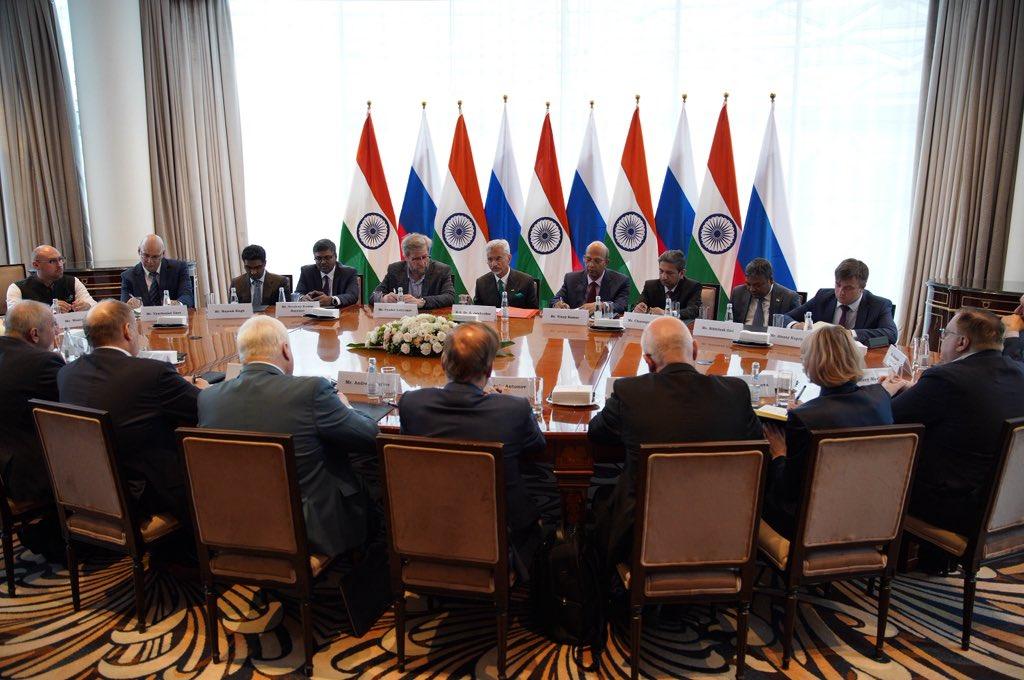 EAM Jaishankar discusses bilateral ties and global geopolitics with Russian scholars, think tanks