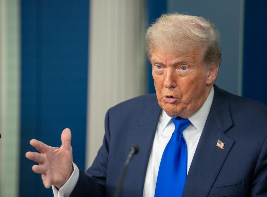 Trump signs executive order targeting foreign-owned proxy advisors