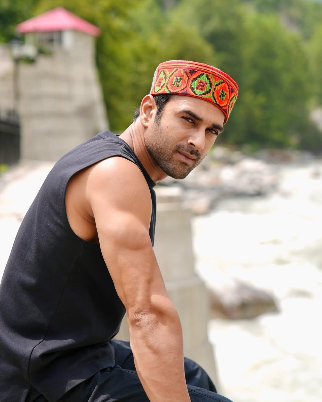 Pulkit Samrat relishes 'pahado wali Maggi' during the Manali schedule of Rahu Ketu