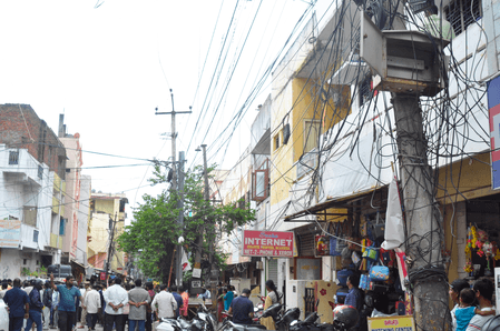 Three electrocuted to death while carrying Ganesh idols in Hyderabad