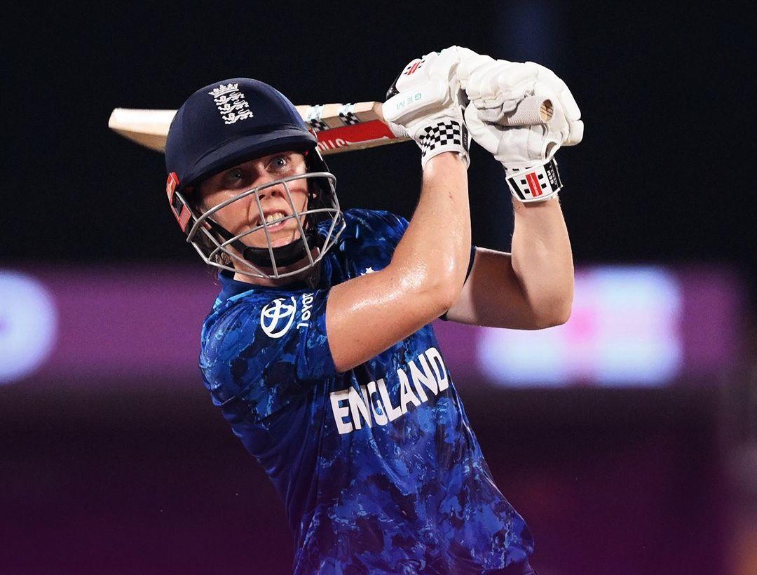 Women's World Cup: Heather Knight anchors England to tense win over Bangladesh