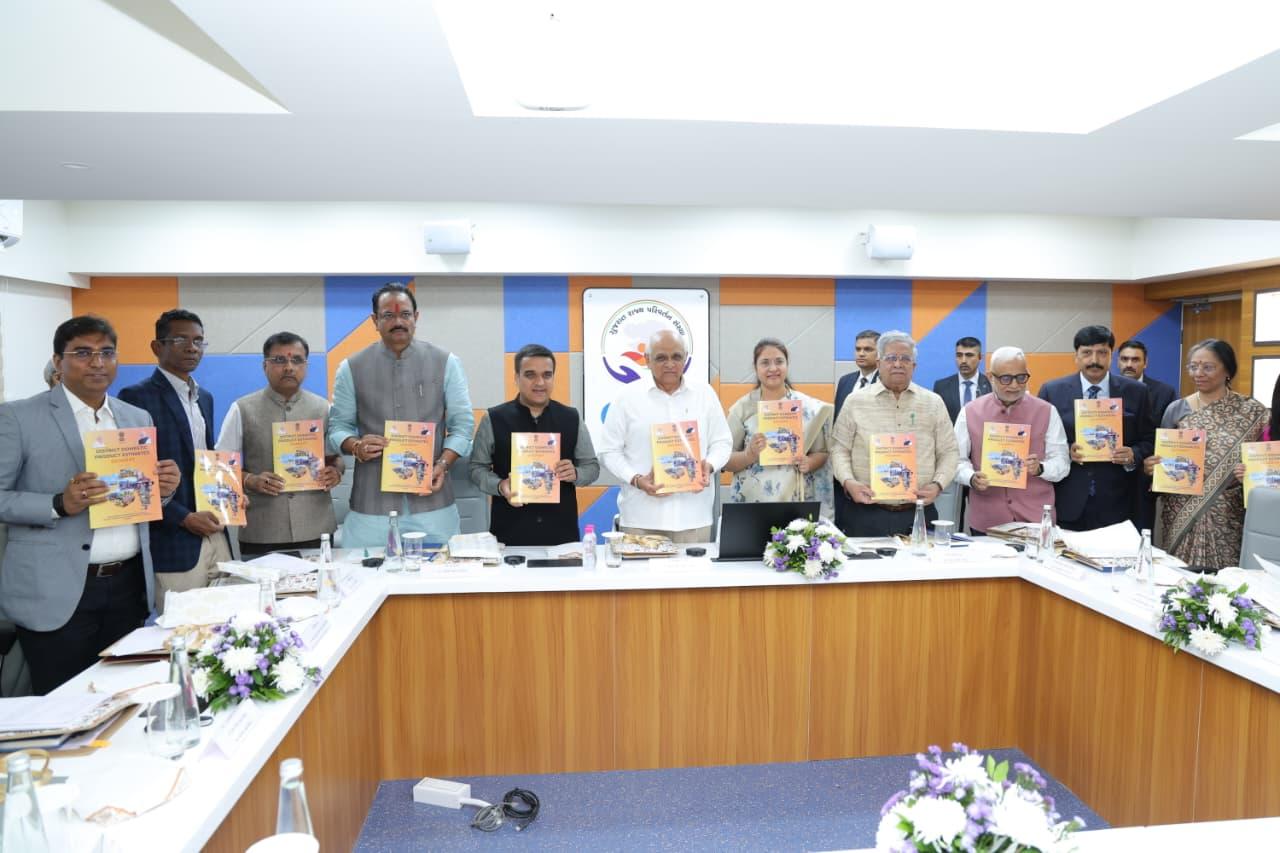 Gujarat’s Jhopadi Electrification Scheme brings light to over 10 lakh poor households