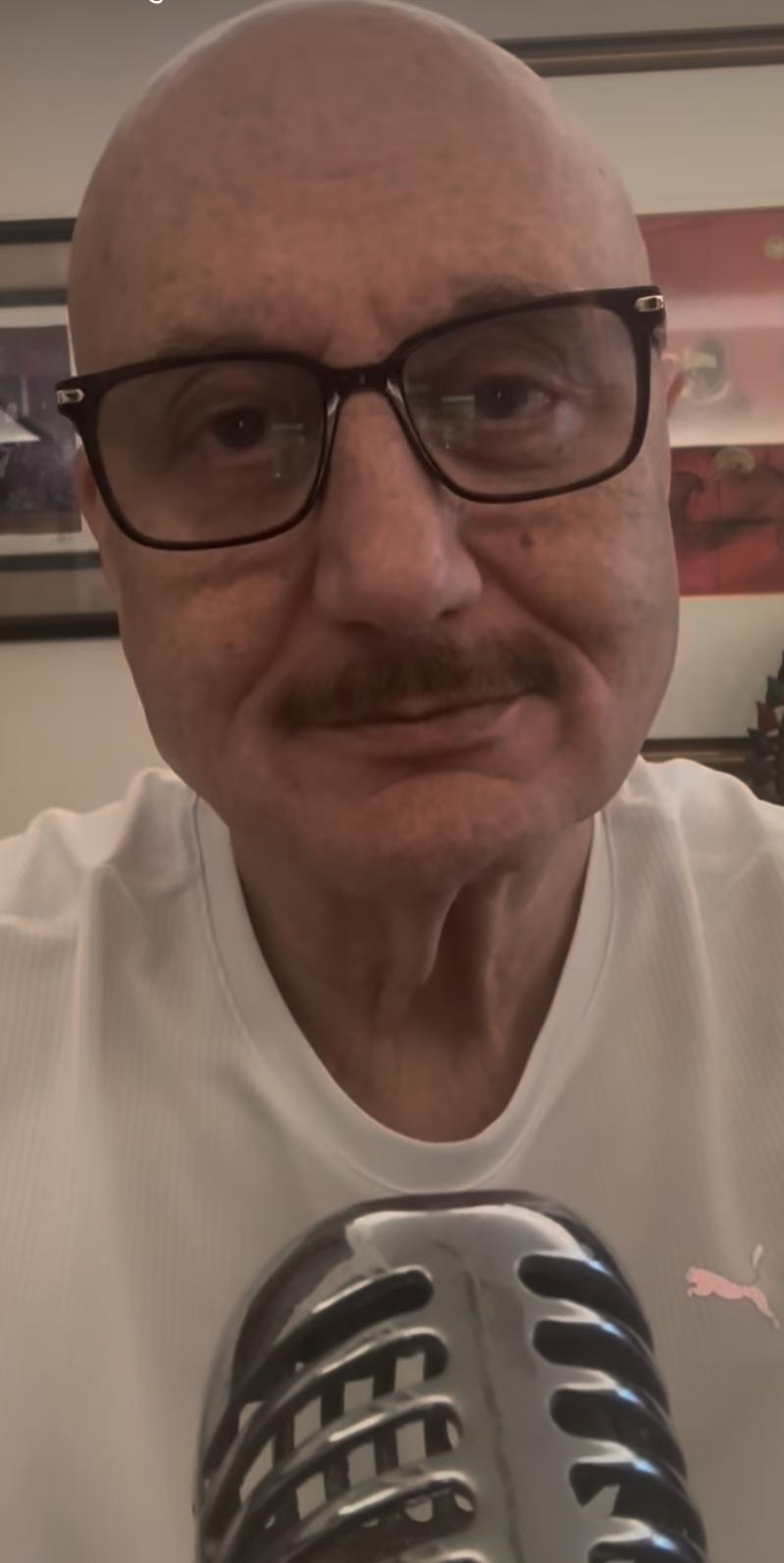 Anupam Kher gets overwhelmed to receive appreciation letter from the ‘Baap’ of Bollywood Ramesh Sippy