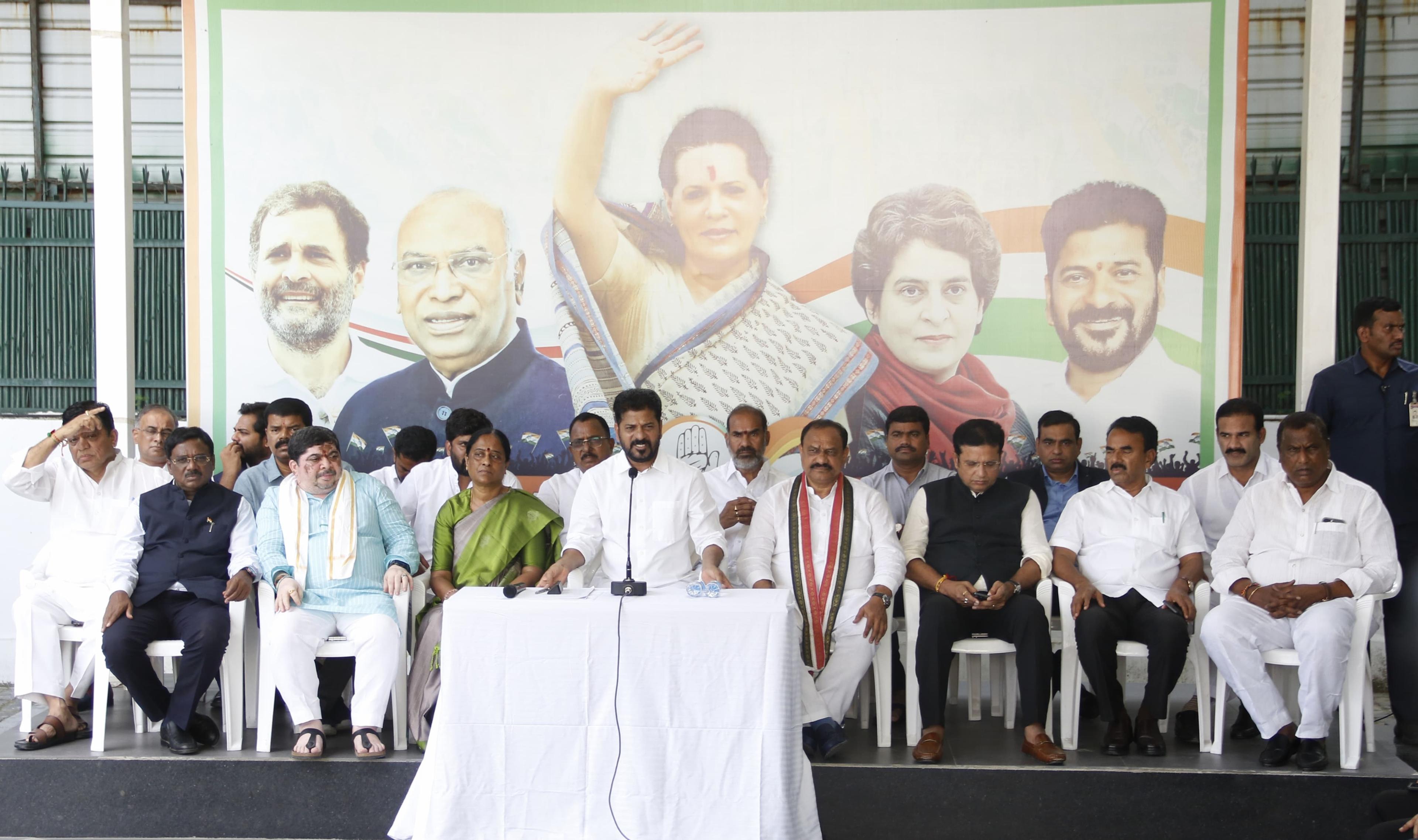 Telangana explores alternate options for 42 pc backward class reservation