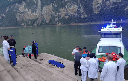Nine dead after tourist boats carrying over 80 capsize in China