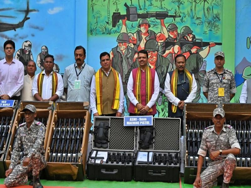 Maharashtra: 12 hardcore Maoists surrender, lay down weapons in presence of CM Fadnavis