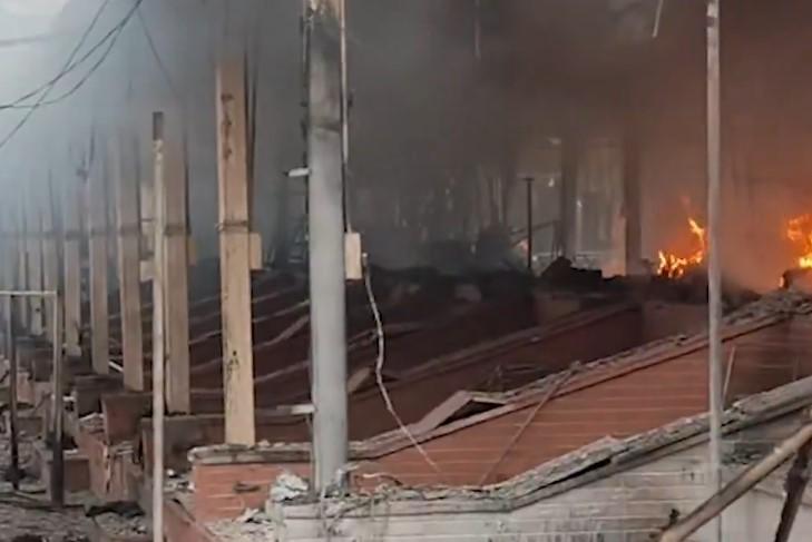 Major fire guts 50 shops in Delhi's Dastkar Nature Bazaar; no casualties reported