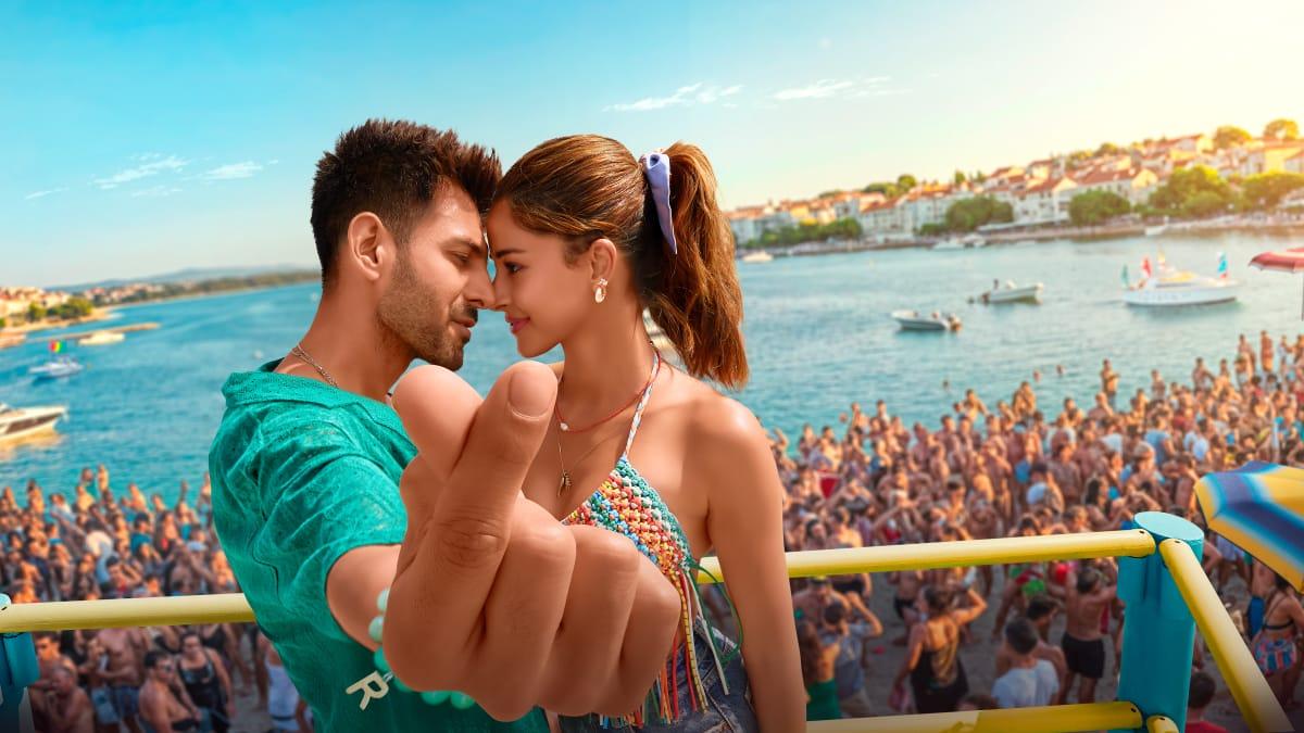 'Tu Meri Main Tera, Main Tera Tu Meri' Movie Review: A heartwarming romantic comedy with emotions and entertainment