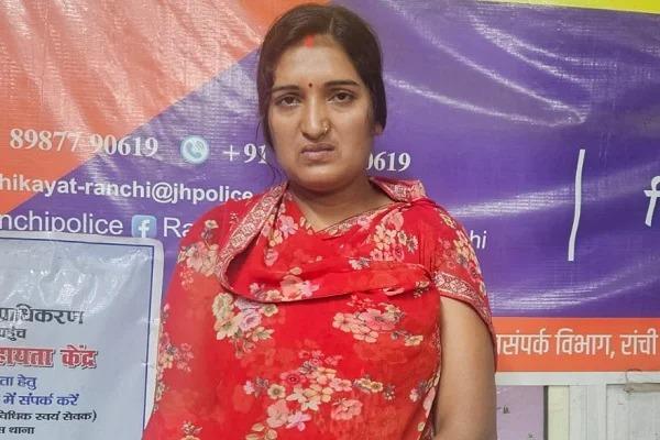 Bihar woman brown sugar kingpin surrenders in Jharkhand, reveals key info to Police