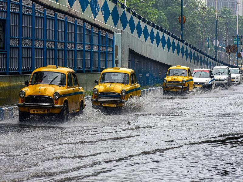 Kolkata rain havoc: Mayor appeals to people to stay home after 7 electrocution deaths
