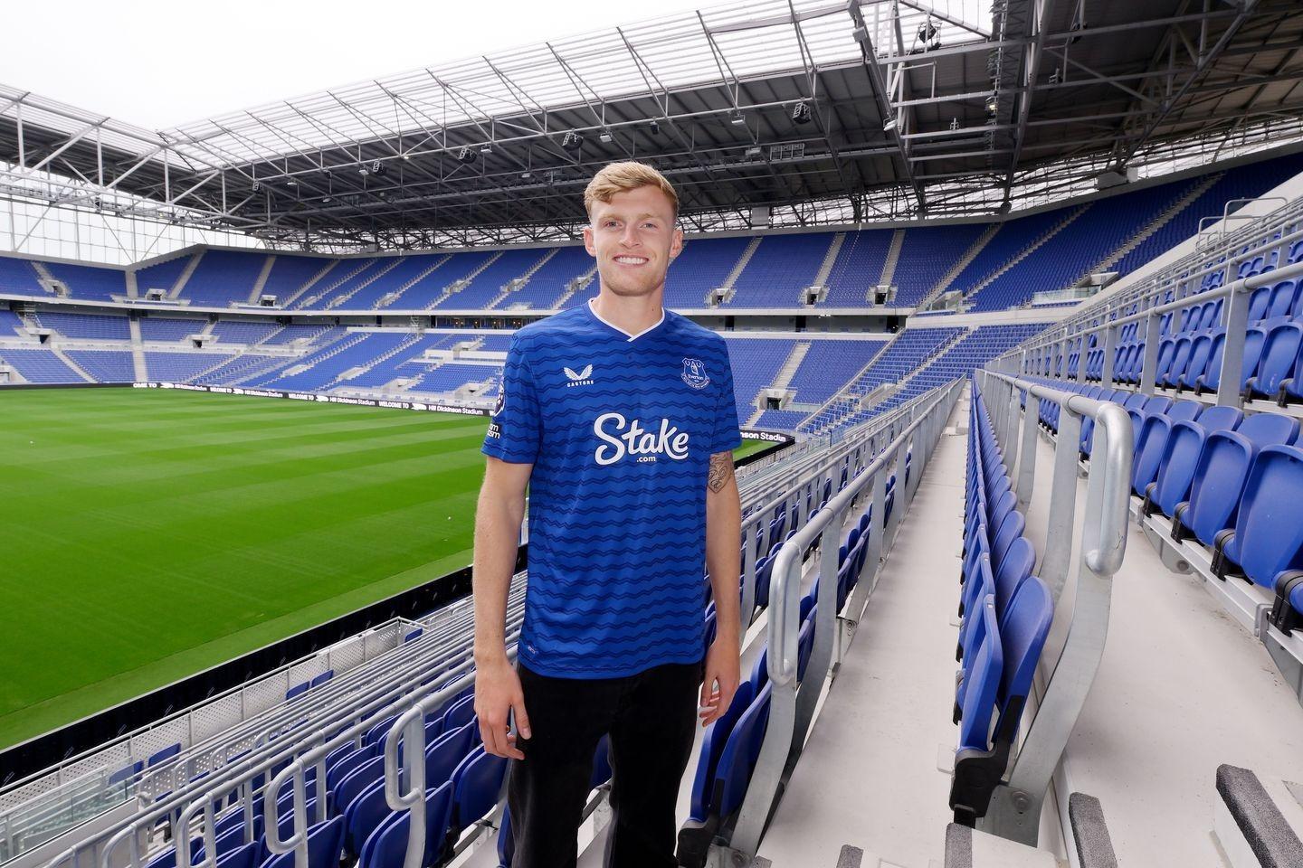 Branthwaite signs long-term deal with Everton