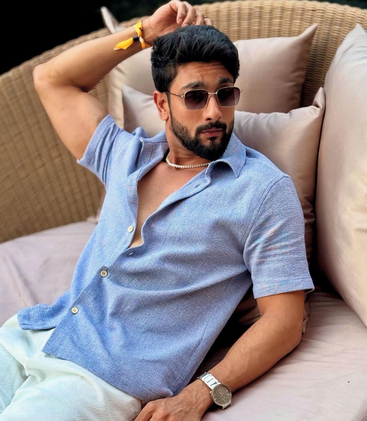 Fahmaan Khan’s Facebook, Instagram account hacked