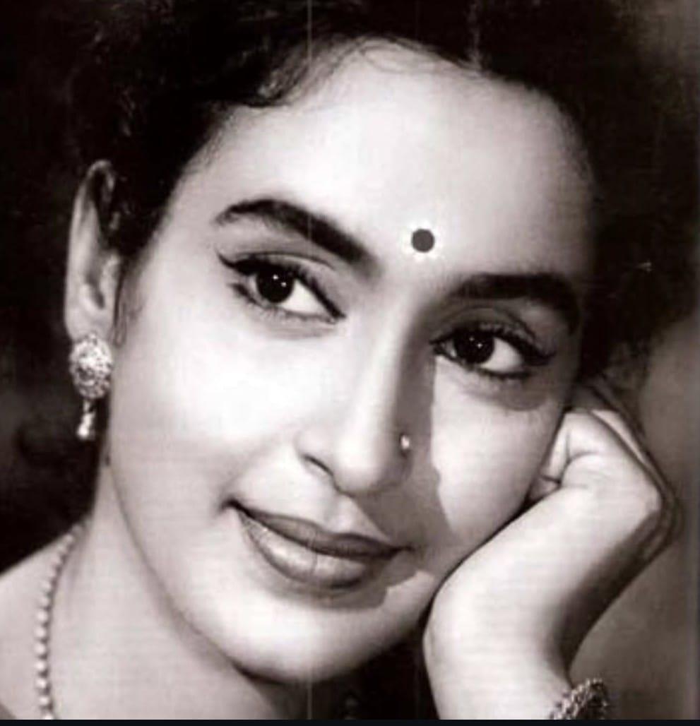 Mohnish Bahl remembers mother Nutan on 35th death anniversary
