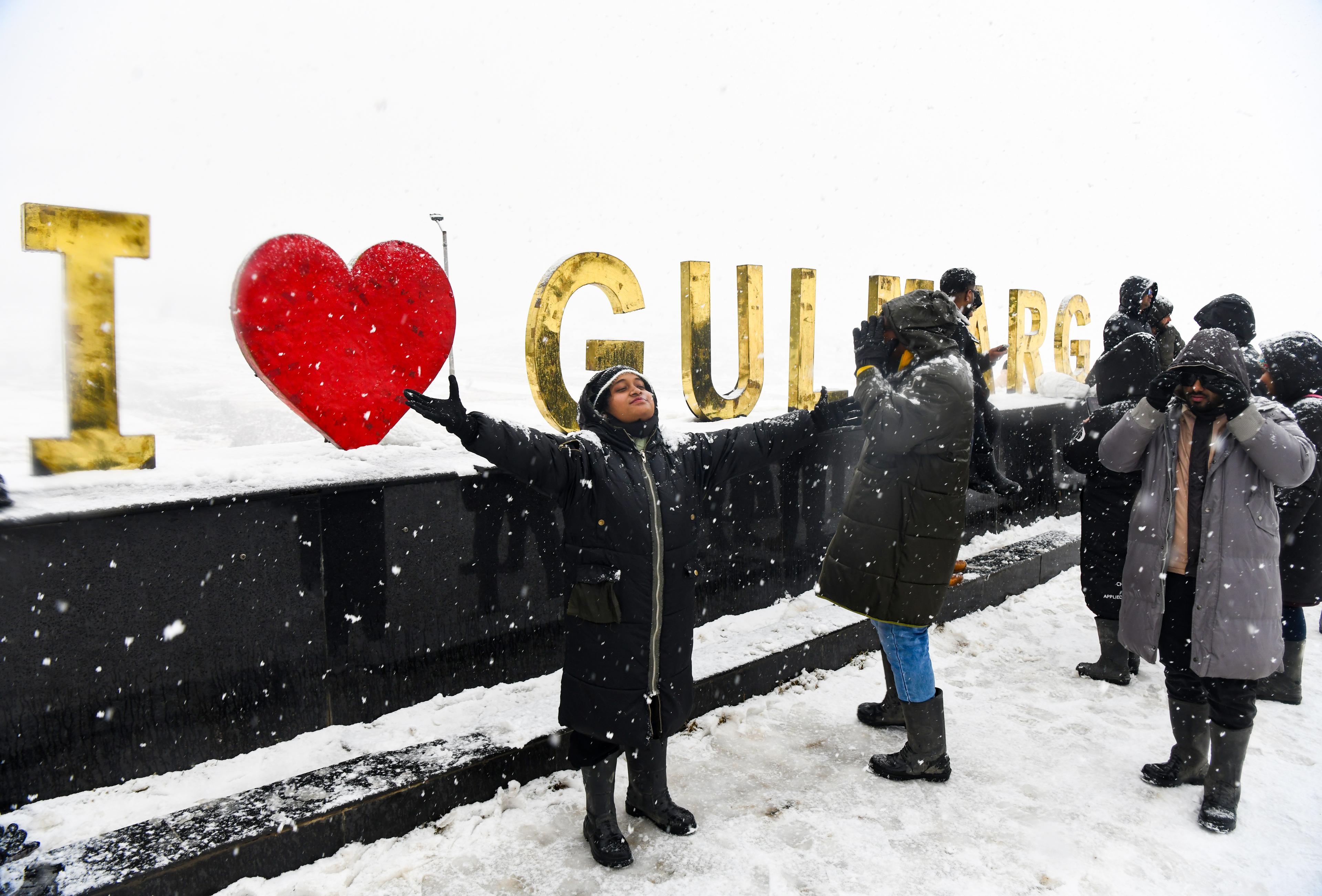 Night temperature rises above freezing point throughout Kashmir Valley save Gulmarg