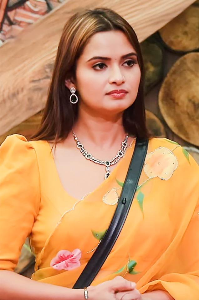 BB19: Neelam Giri brands BFF Tanya Mittal a backstabber after Akshay Kumar’s tough choice between her & Kunickaa Sadanand