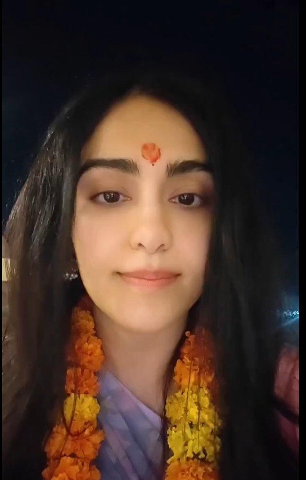Adah Sharma encounters a special Maha Dev Bhakt during her visit to Ujjain Mahakal temple