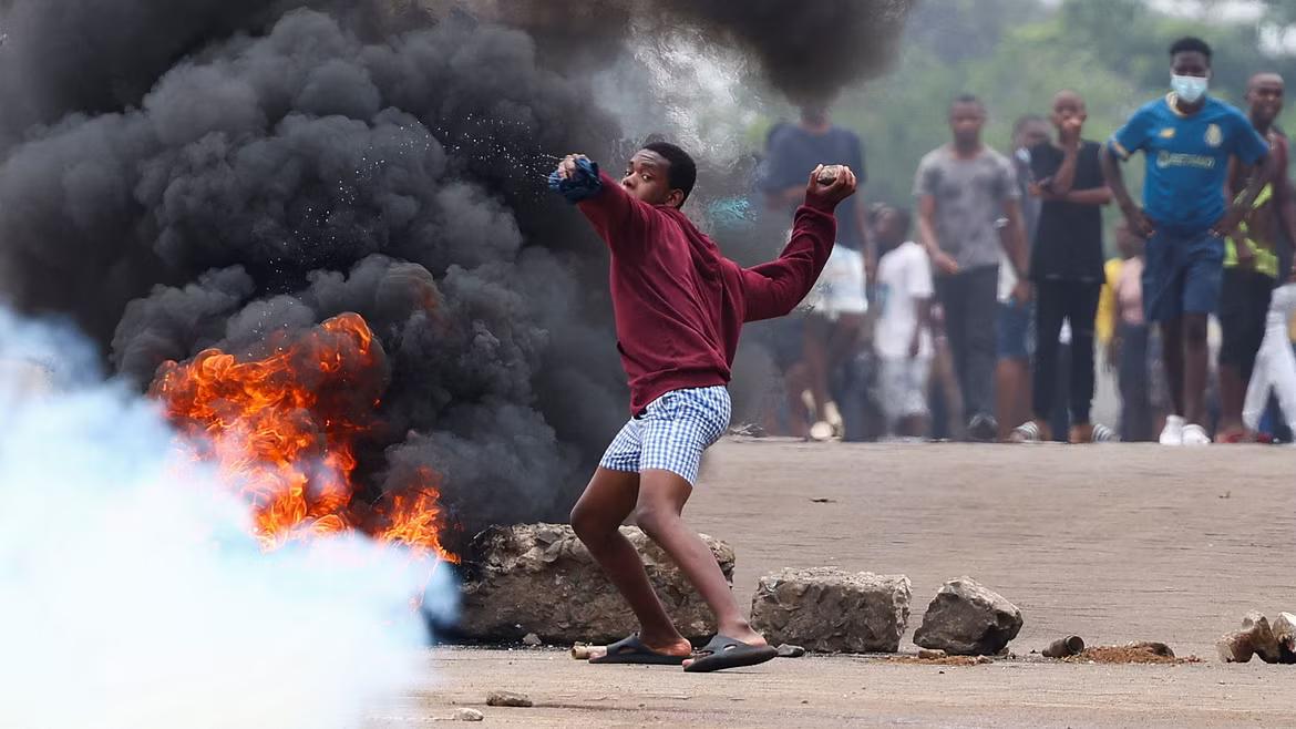 Mozambique election Protest