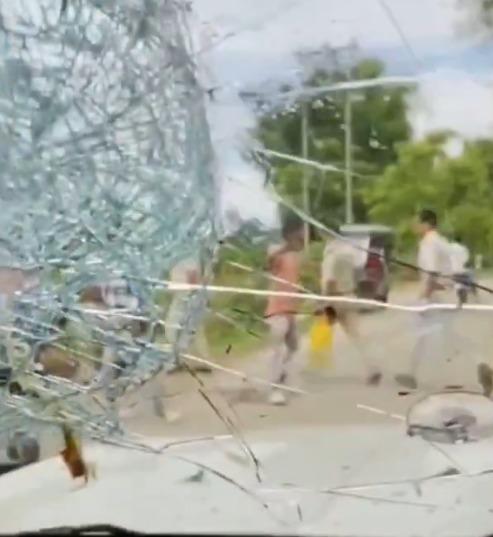 Attack on BJP MP, MLA: Bengal Governor sets deadline for police to act against culprits