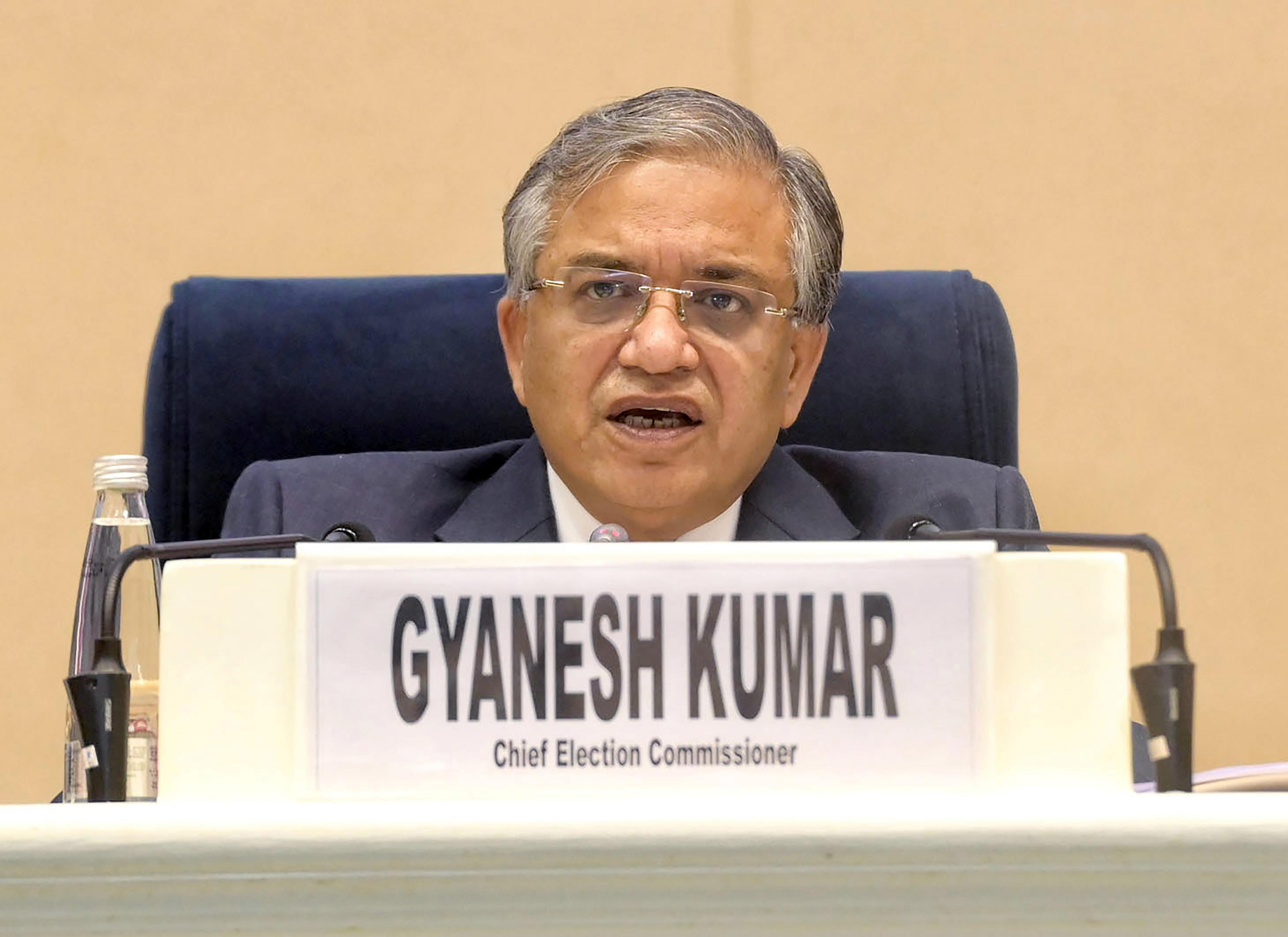 Bengal minister indirectly accuses CEC of taking favours; BJP hits back