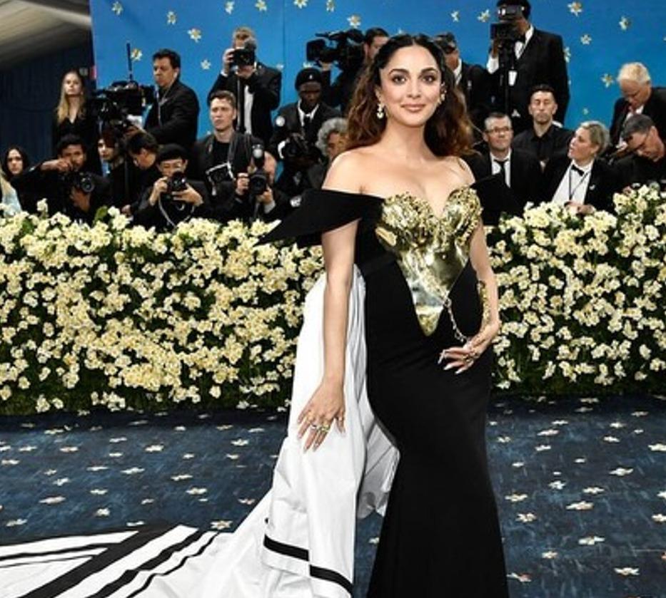 From ‘S’ bib to ‘Sarayaah’s mama’ pencil, Kiara Advani shares glimpses of her baby’s 'personalised essentials'