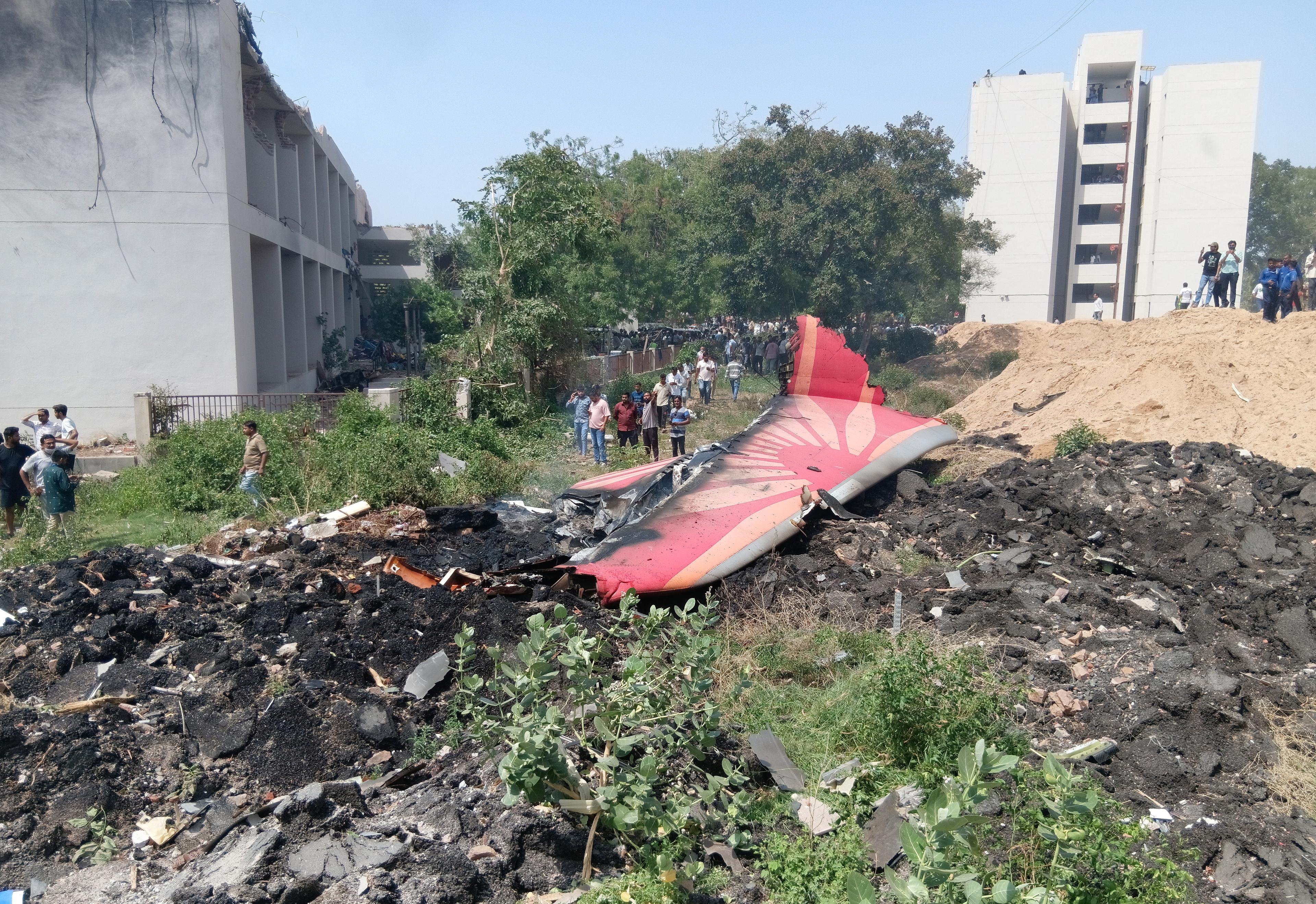 Plane crash: Pilots who steered Dreamliner had cumulatively logged in over 9,000 flying hours