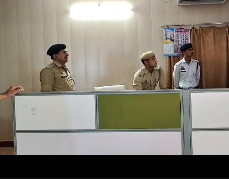 Five arrested with cache of arms in hotel raid in Delhi’s Jangpura