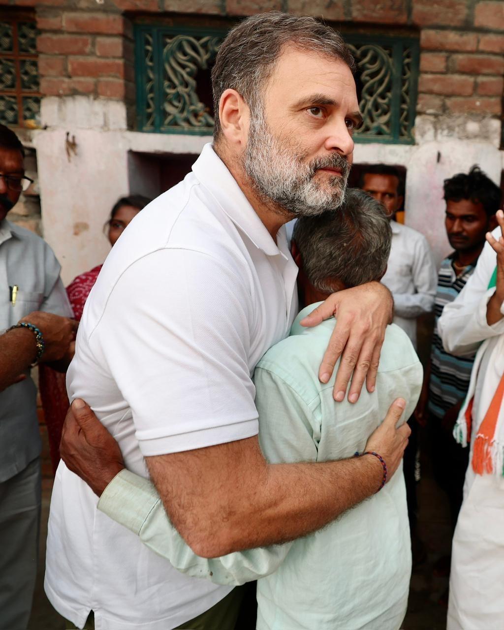 Rahul Gandhi meets family of lynched Dalit Hariom Valmiki amid high drama in Fatehpur