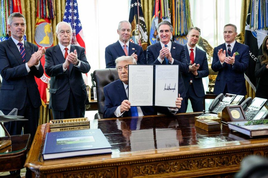 Trump signs executive order clearing IndyCar race in Washington