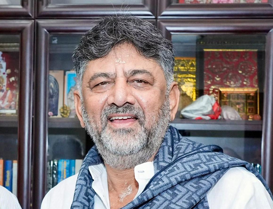 K’taka: Shivakumar criticise BJP leader as watch row escalates