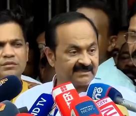 Kerala polls: LoP Satheesan escalates attack on CM Vijayan