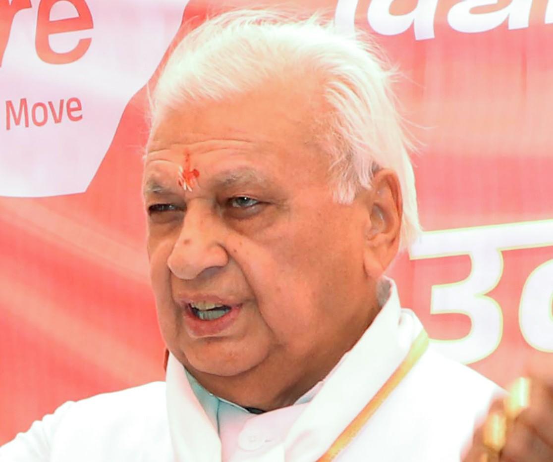 Bihar Guv pays tribute to BSF martyr Mohammad Imtiaz in Saran