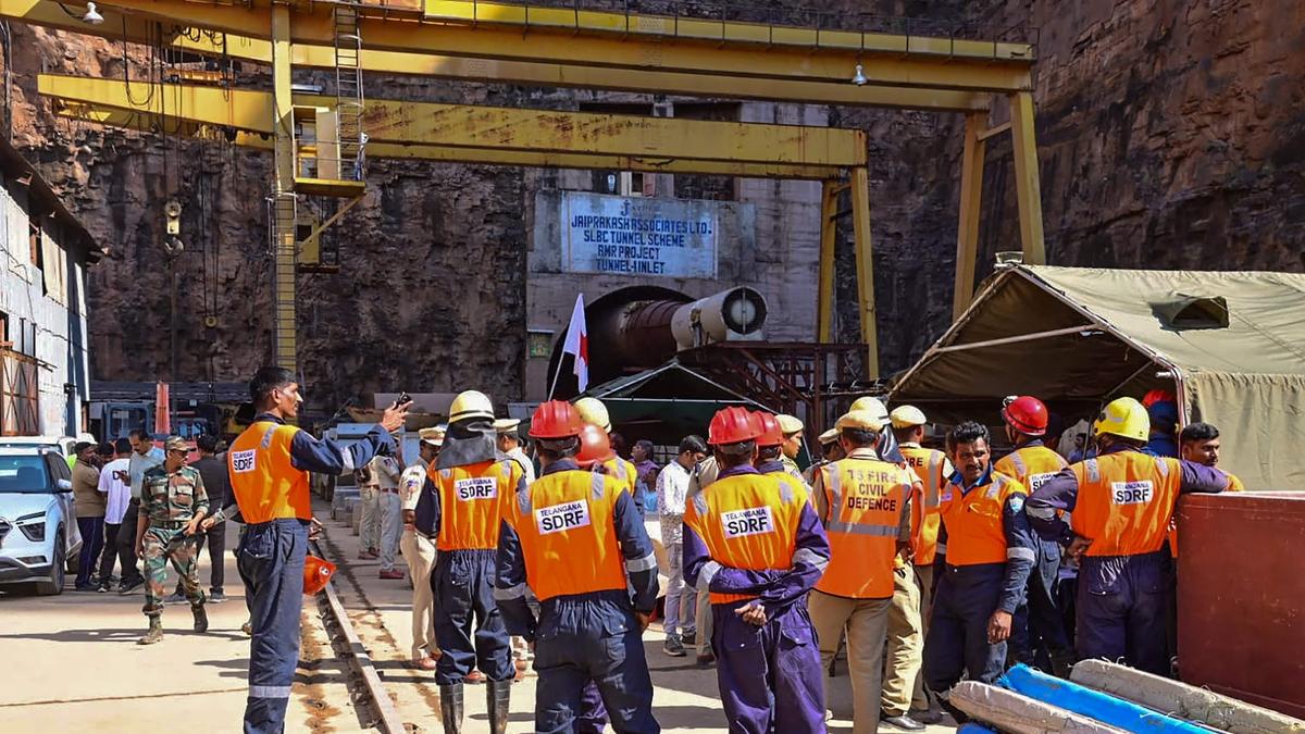 Telangana Minister inspects SLBC tunnel