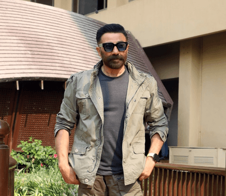 Sunny Deol recalls how Dharmendra’s ‘Haqeeqat’ inspired him to do ‘Border’