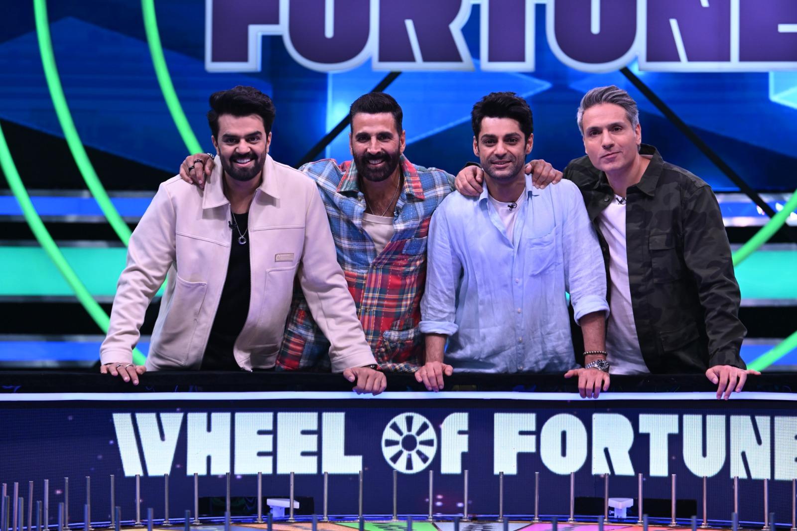 'Yaadein' actor Iqbal Khan enjoys a fun banter with Akshay Kumar on 'Wheel of Fortune'