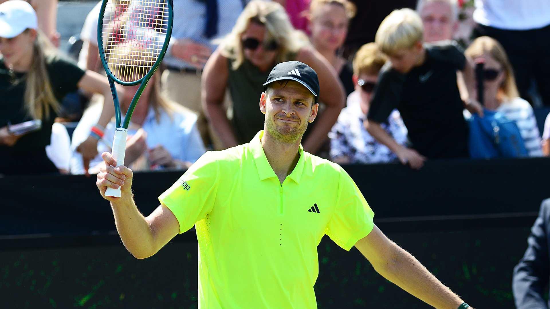 Libema Open: Hurkacz powers through pain, defeats Bautista Agut