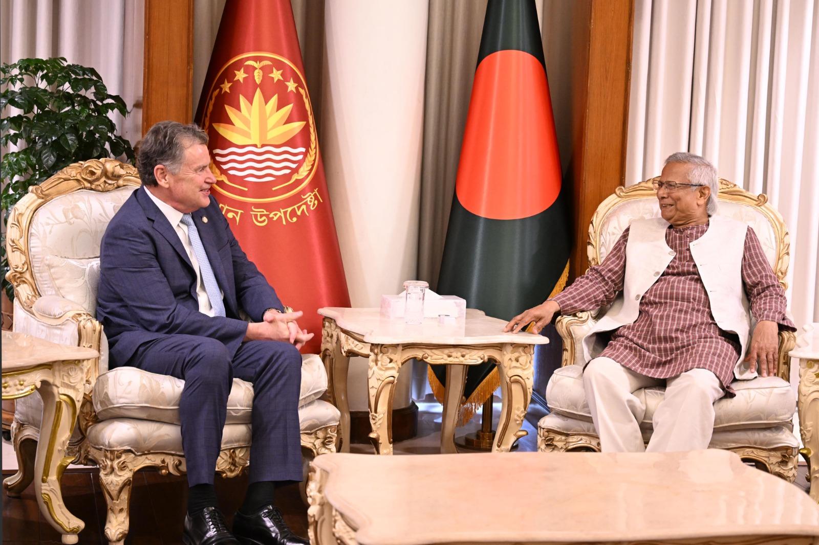 USCIRF chief meets Yunus as minorities continue to suffer in Bangladesh