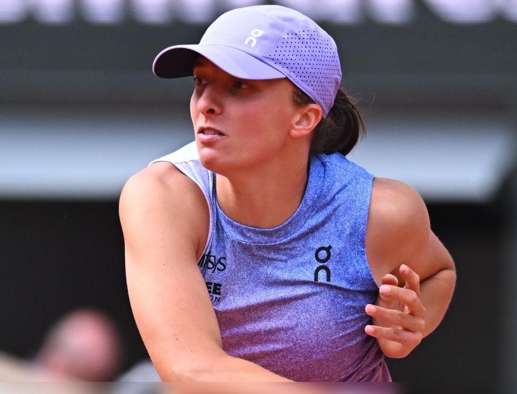 French Open: Swiatek too strong for Raducanu once again, knocks her out in Round 2