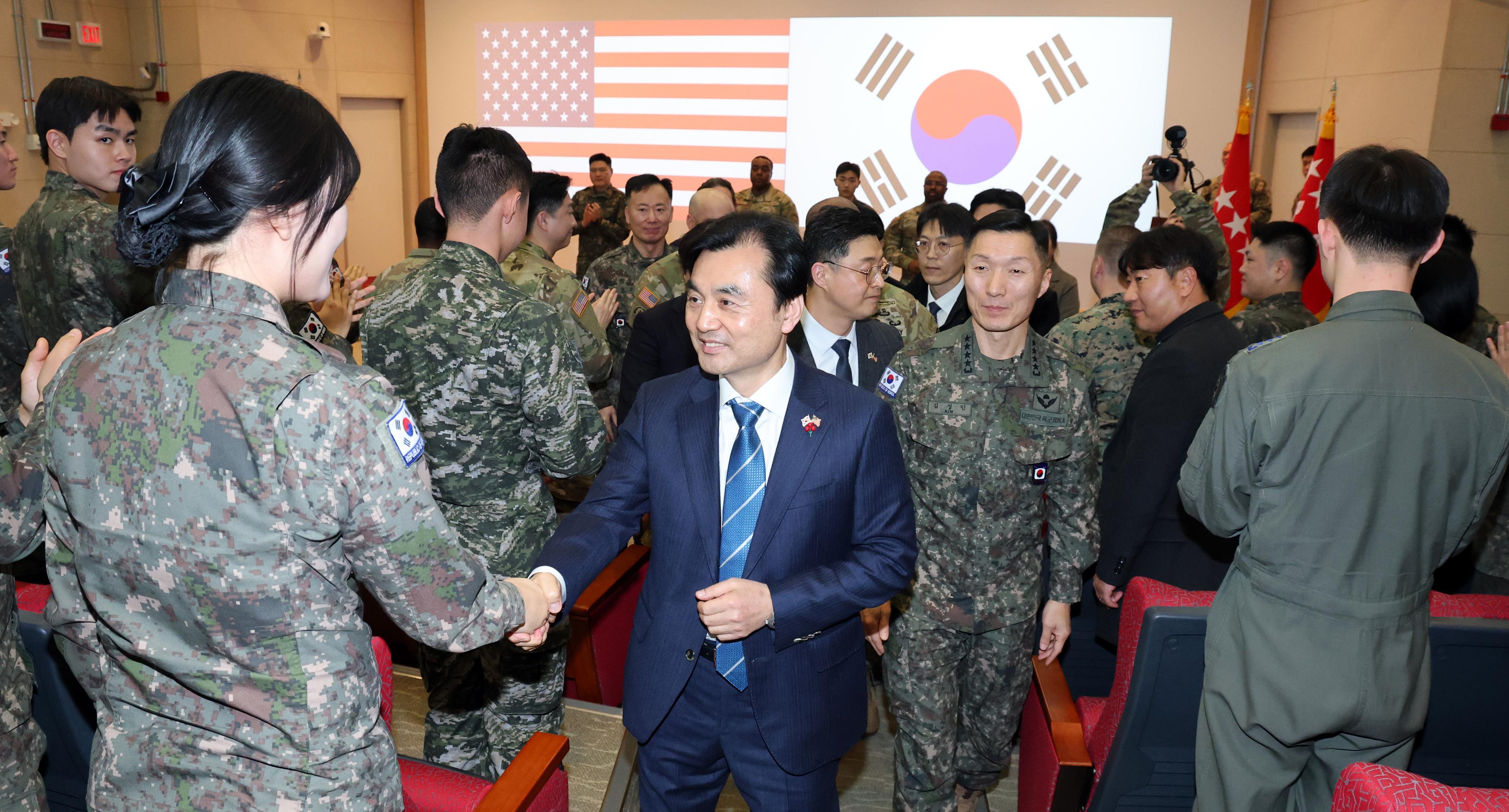 South Korea's Defence Minister urges firm combined readiness posture during visit to joint command