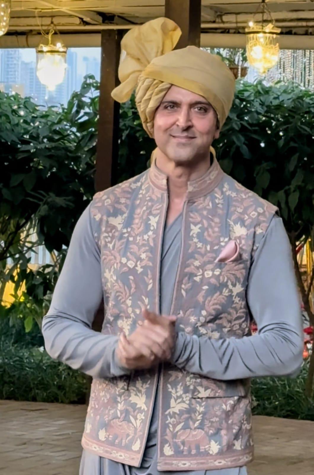 Hrithik Roshan arrives without Saba Azad at cousin’s wedding