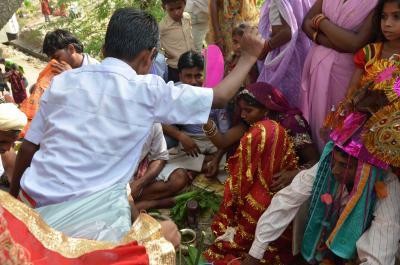 K'taka Minister expresses concern over child marriages; pulls up authorities