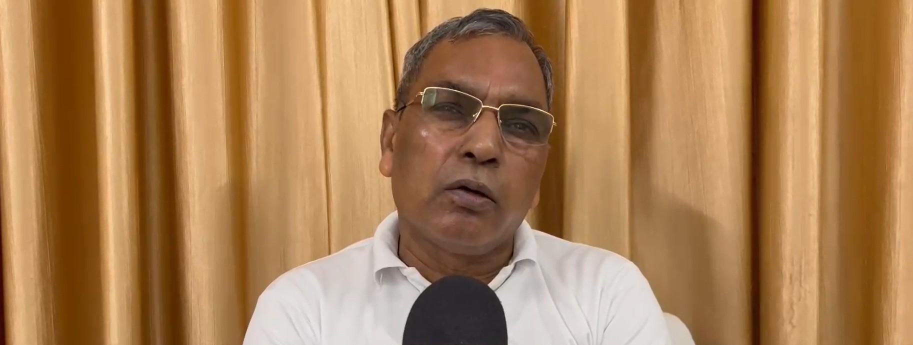 Rajbhar hits out at Akhilesh, says PDA means ‘Parivar, Dimple, Akhilesh’